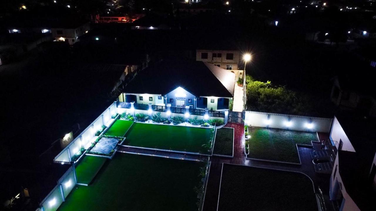 Bella Ella Hotel & Event Center Kasoa Exterior photo